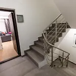 Maira Apartament *