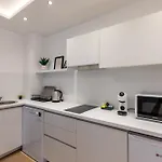 Apartament Maira
