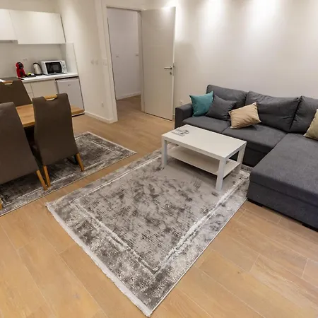 Maira Apartment