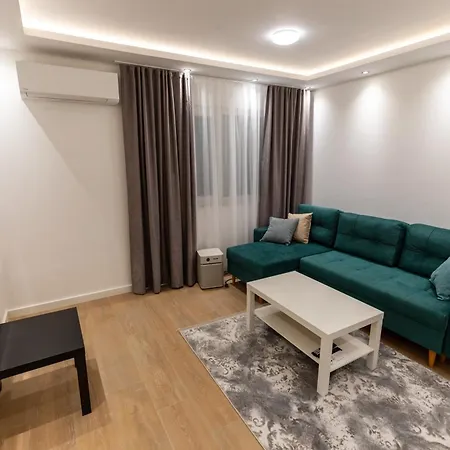 Aparthotel Maira