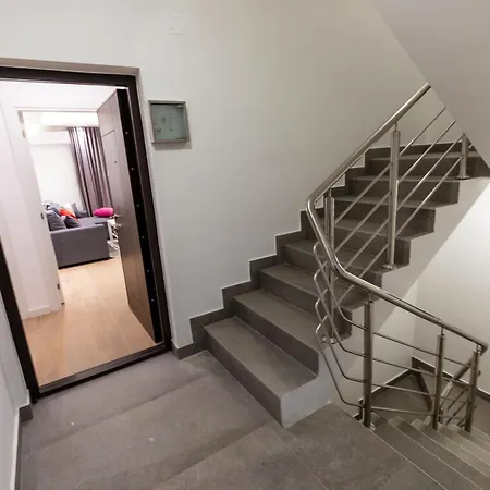 Maira Apartment