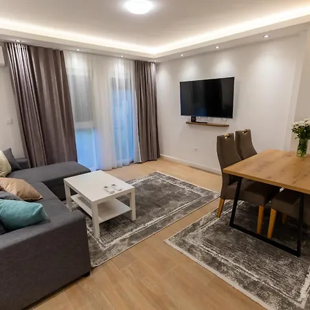Maira Apartment