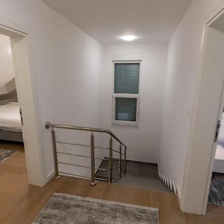 Apartment Maira