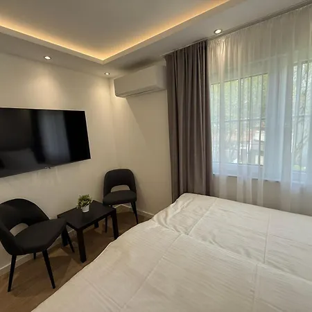 Maira Lejlighedshotel 4*